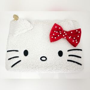 NEW Stoney Clover Lane x Sanrio Hello Kitty Sherpa Pouch